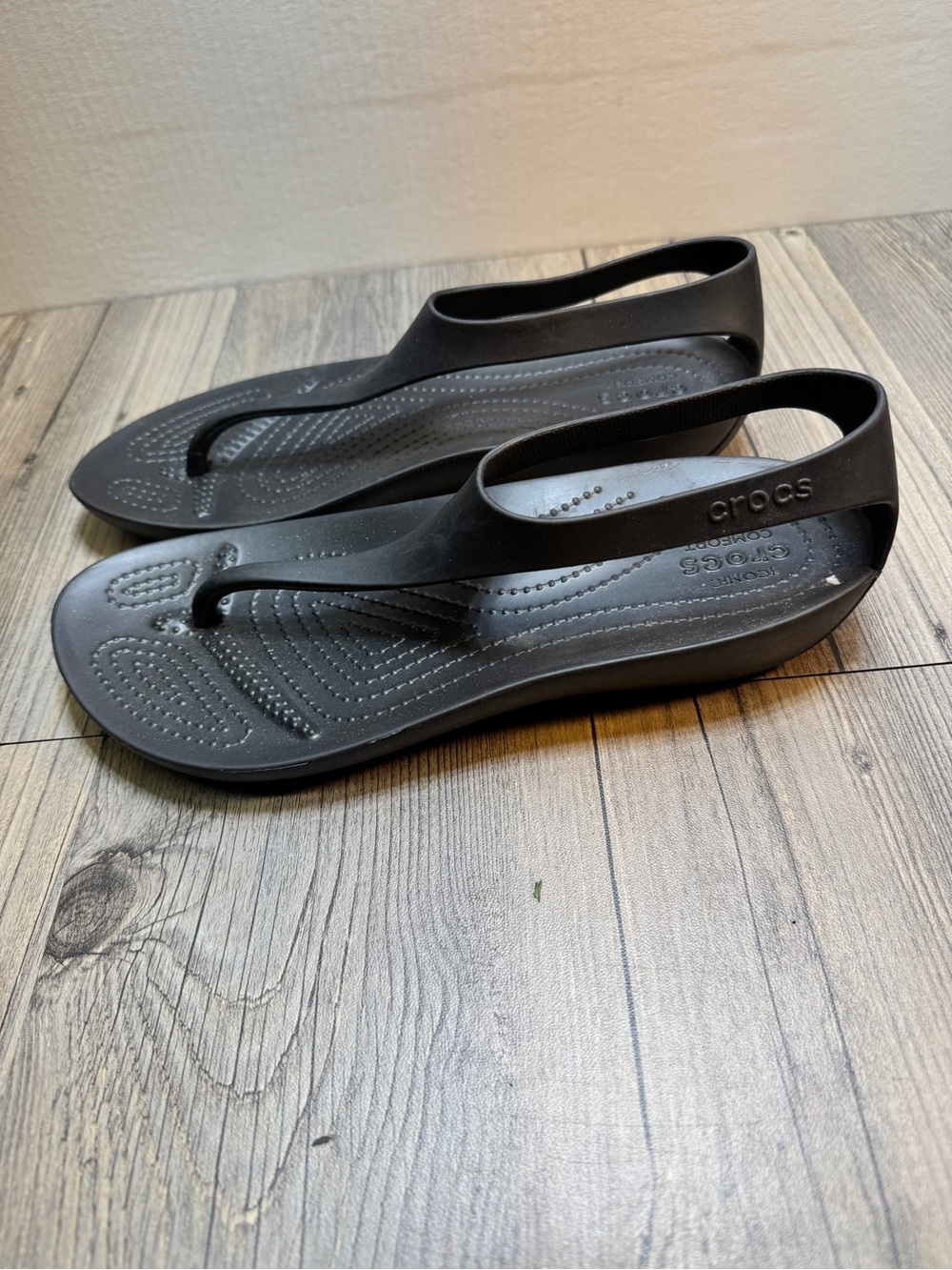Crocs Serena Sexi Women’s Size US 8 Black Thong Slingback Flip Flop Sandal Rare - Picture 5 of 8